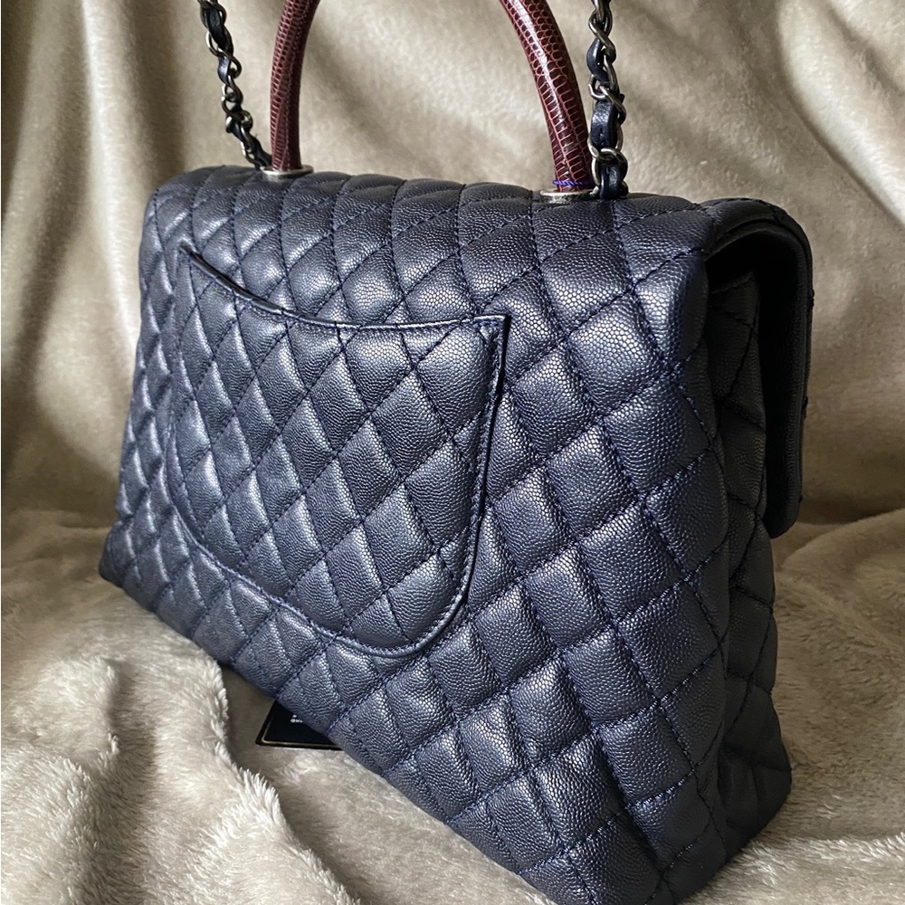 SOLD CHANEL Caviar Lizard Quilted Medium Coco Handle Flap Navy - Picture 4 of 13